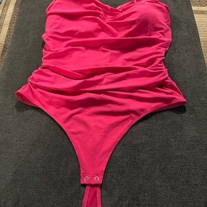 Express Pink Bodysuit and green (set of 2)